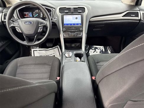 Used 2020 Ford Fusion SE image 23