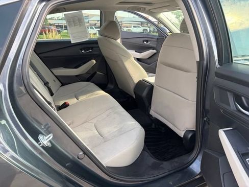 Used 2024 Honda Accord EX image 17