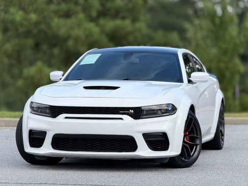 Used 2022 Dodge Charger Scat Pack RWD image 2
