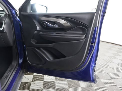 Used 2022 GMC Terrain SLE w/ Driver Convenience Package image 18