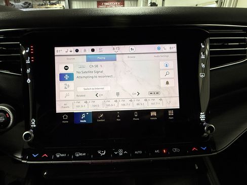 Used 2023 Jeep Wagoneer L Series II image 30