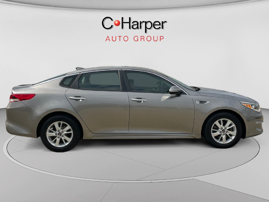 Used 2016 Kia Optima LX FWD image 2