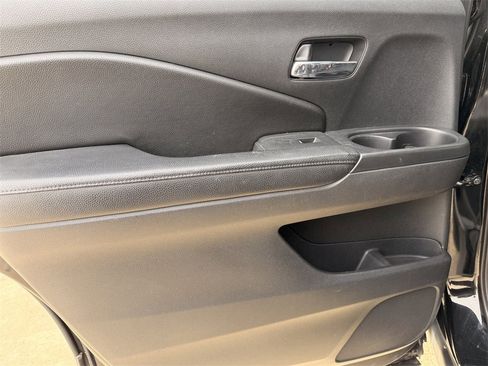 Used 2016 Honda Pilot Touring image 23