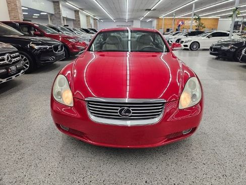 Used 2002 Lexus SC 430 Convertible image 2