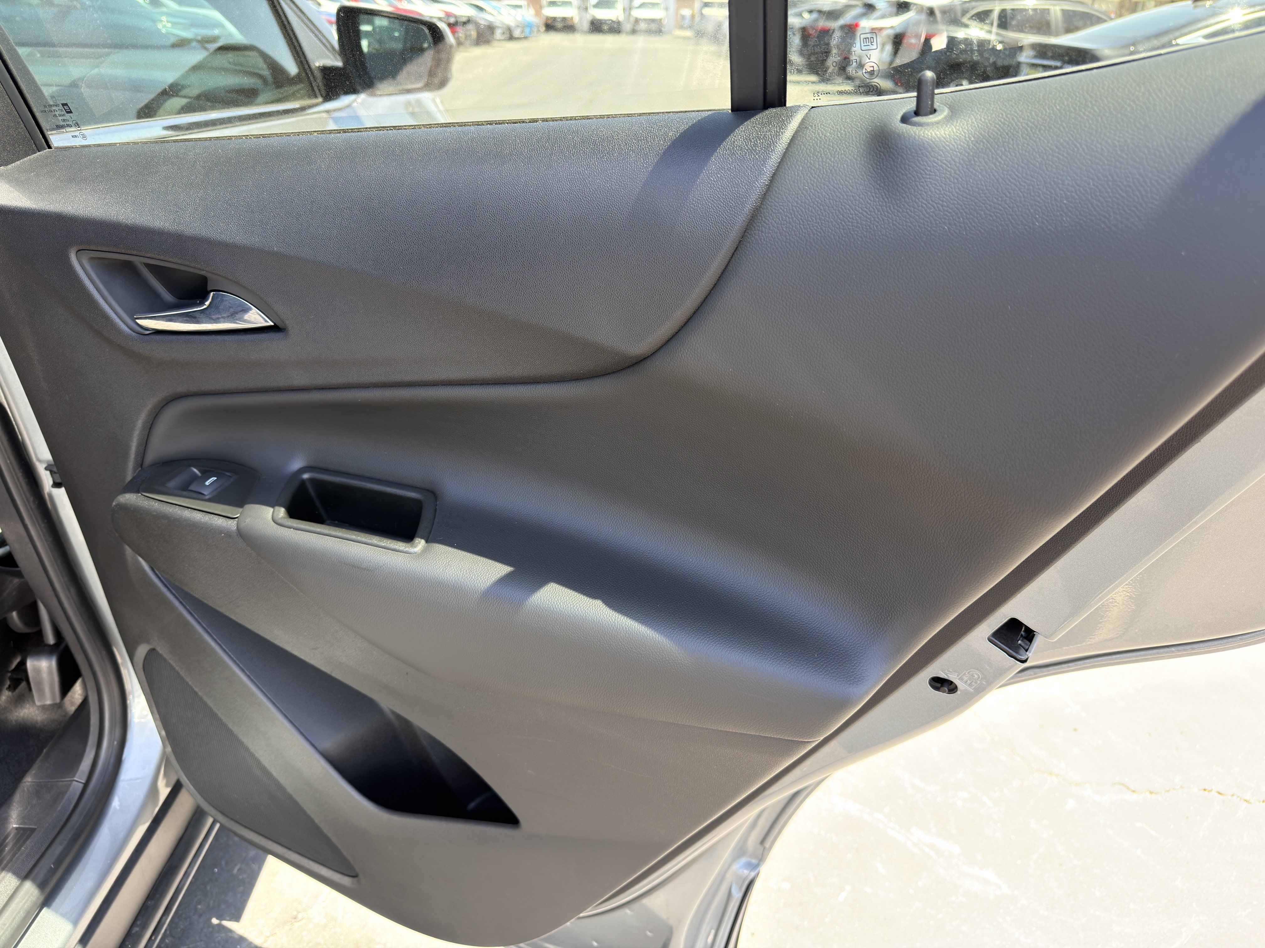 Used 2024 Chevrolet Equinox LT AWD/4WD image 13