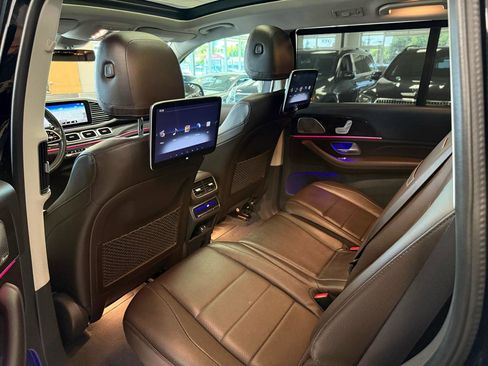 Used 2020 Mercedes-Benz GLS 450 4MATIC image 9