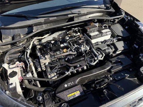 Certified 2024 Toyota Corolla Cross LE image 23