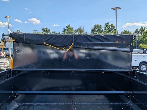 New 2025 Ford F550 4x4 Crew Cab image 16