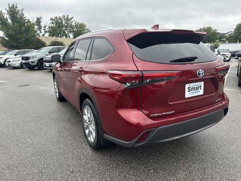 Used 2021 Toyota Highlander Limited AWD/4WD image 5
