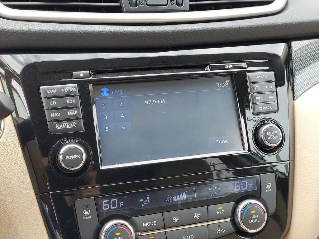 Used 2014 Nissan Rogue SL AWD/4WD image 22