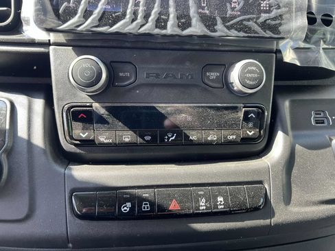 Used 2024 RAM ProMaster 3500 w/ Delivery Van Package FWD image 21