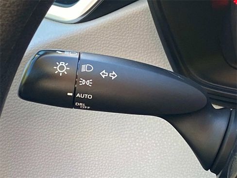 Used 2022 Toyota Corolla LE image 21