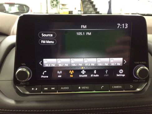 Used 2022 Nissan Rogue SV image 24