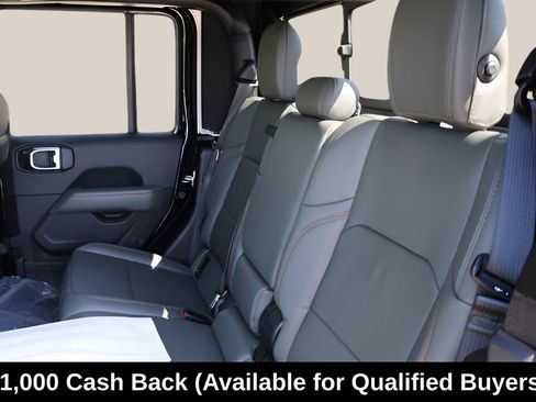 New 2026 Jeep Gladiator Mojave image 17