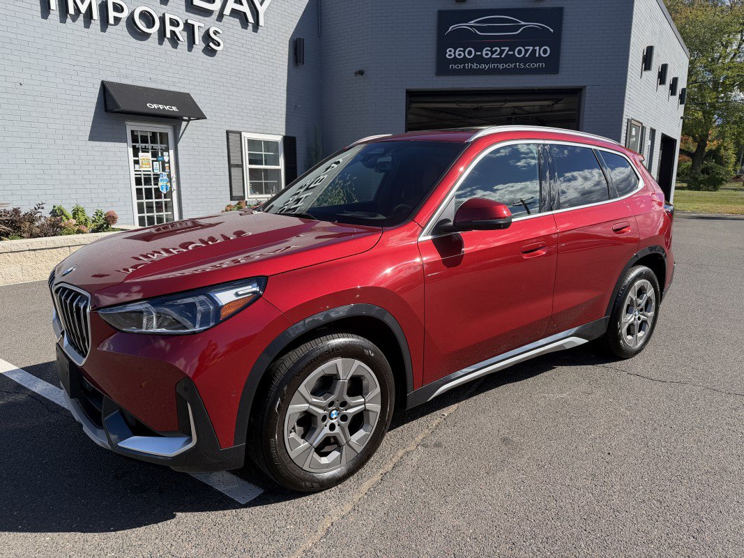 Used 2026 BMW X1 xDrive28i w/ Technology Package AWD/4WD image 3