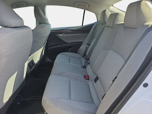 Used 2026 Toyota Camry LE AWD/4WD image 13