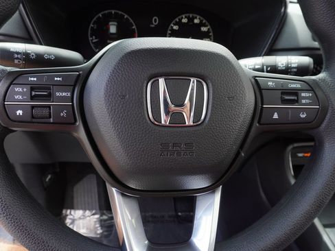 Used 2025 Honda CR-V EX image 18