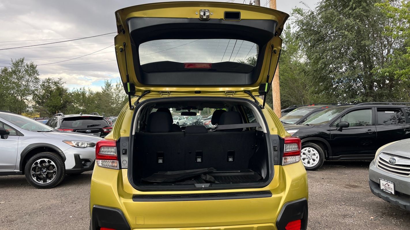 Used 2021 Subaru Crosstrek 2.0i AWD/4WD image 20
