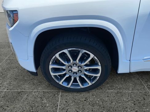 Used 2023 GMC Acadia Denali w/ Denali Ultimate Package FWD image 14