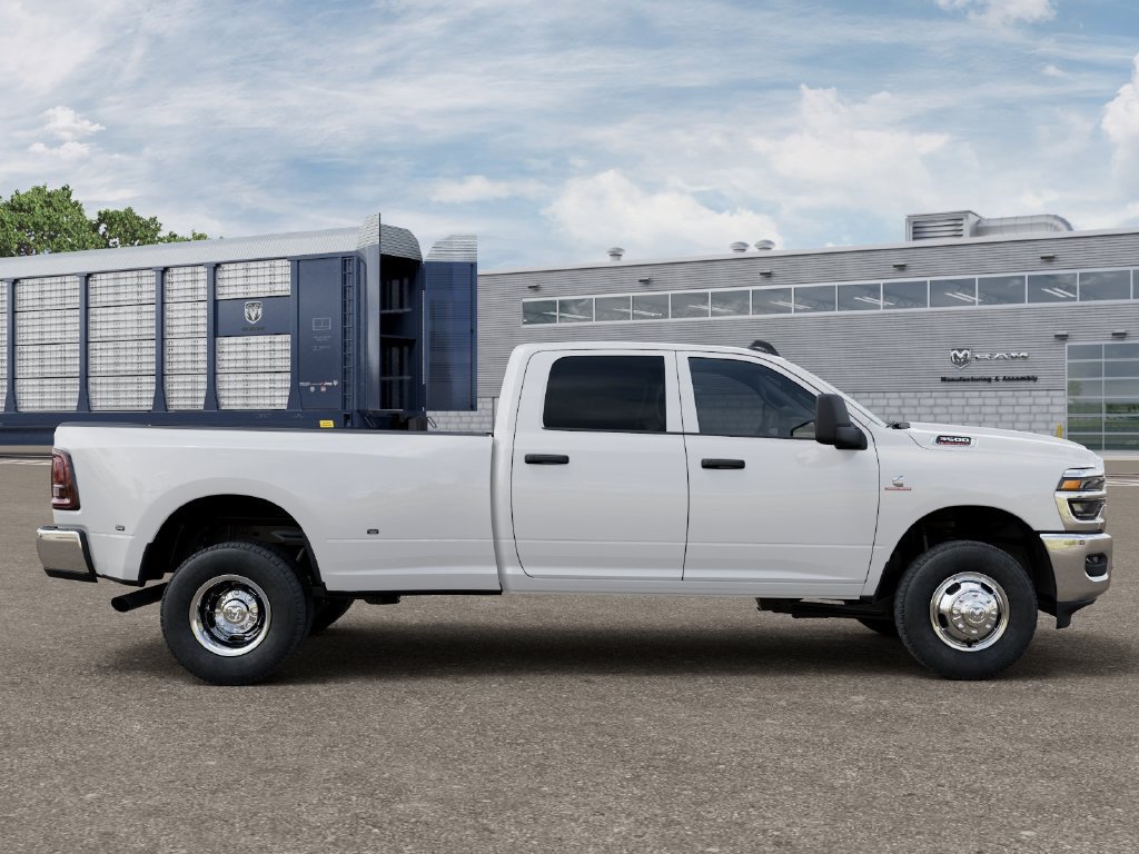 Used 2026 RAM 3500 Tradesman AWD/4WD image 21