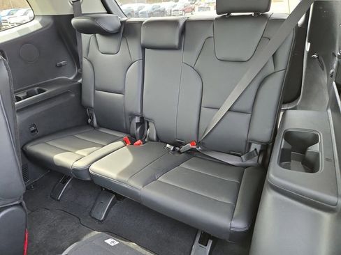 Used 2025 Kia Telluride S image 7