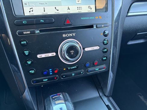 Used 2018 Ford Explorer Sport w/ Equipment Group 401A image 16