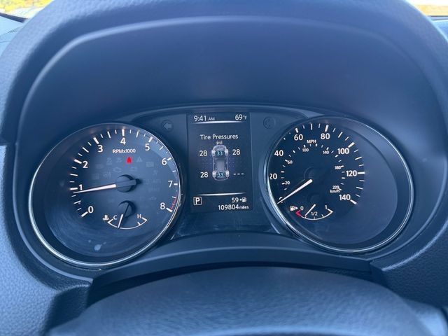 Used 2017 Nissan Rogue S w/ S Appearance Package AWD/4WD image 18