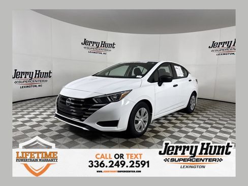 Used 2024 Nissan Versa S w/ Trunk Package FWD image 1