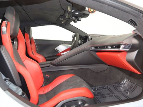 Used 2023 Chevrolet Corvette Stingray Premium Conv w/ Z51 Performance Package RWD image 14