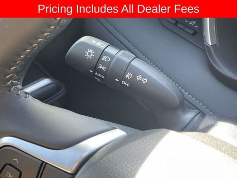 Used 2026 Toyota Highlander XLE AWD/4WD image 31