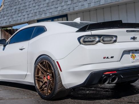 Used 2019 Chevrolet Camaro SS image 3