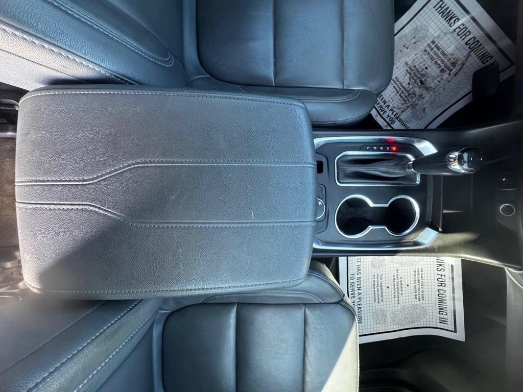 Used 2019 Chevrolet Traverse LT w/ LT Premium Package FWD image 25