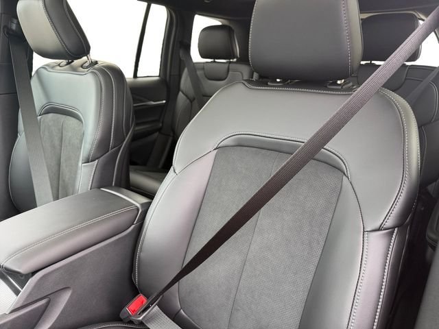 New 2026 Jeep Grand Cherokee Altitude AWD/4WD image 15