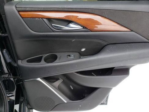 Used 2017 Cadillac Escalade 4WD image 17