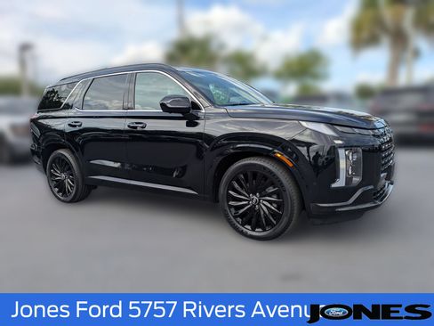 Used 2024 Hyundai Palisade Calligraphy AWD/4WD image 2