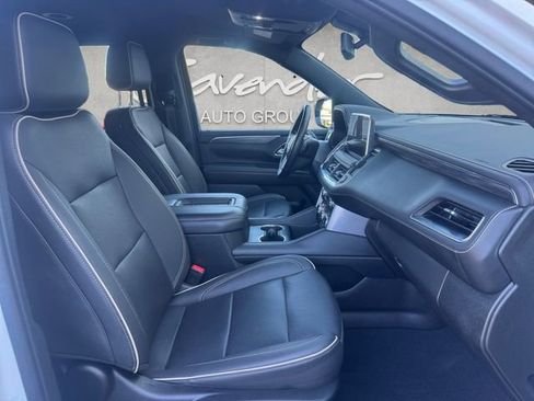 Certified 2022 GMC Yukon XL SLT w/ SLT Luxury Package image 24