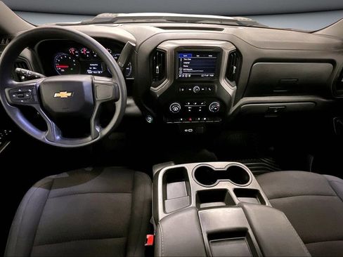 Used 2024 Chevrolet Silverado 2500 Custom image 8