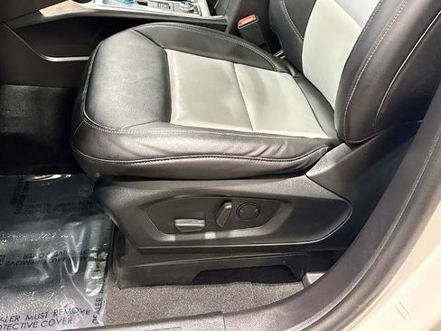 Certified 2023 Ford Explorer XLT w/ Equipment Group 202A image 17