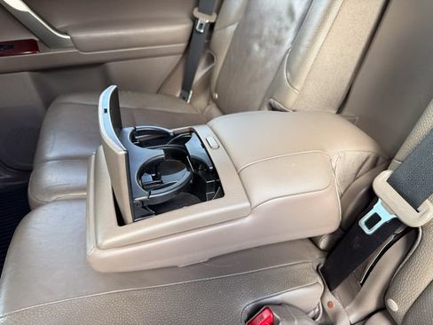Used 2015 Lexus GX 460 w/ Premium Package AWD/4WD image 20