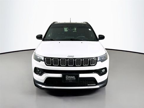 Used 2024 Jeep Compass Limited AWD/4WD image 3