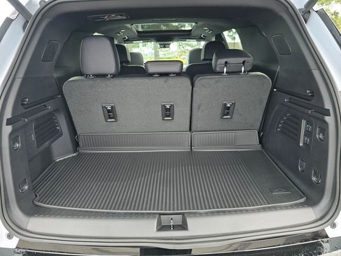 New 2026 Chevrolet Traverse High Country image 24