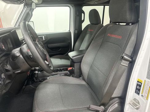 Used 2024 Jeep Wrangler Unlimited Rubicon image 14