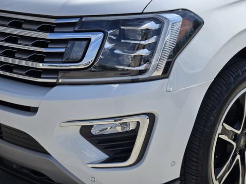 Used 2021 Ford Expedition Limited AWD/4WD image 14