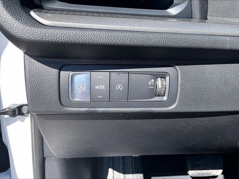 New 2026 Chevrolet Traverse LT w/ Enhanced Driving Package FWD image 16