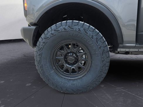 New 2025 Ford Bronco 4-Door image 27