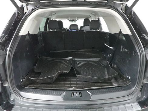 Certified 2025 Ford Explorer Active w/ Active Comfort Package AWD/4WD image 28