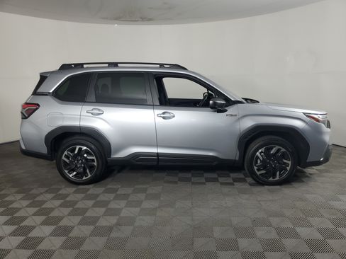 Used 2026 Subaru Forester Limited AWD/4WD image 3