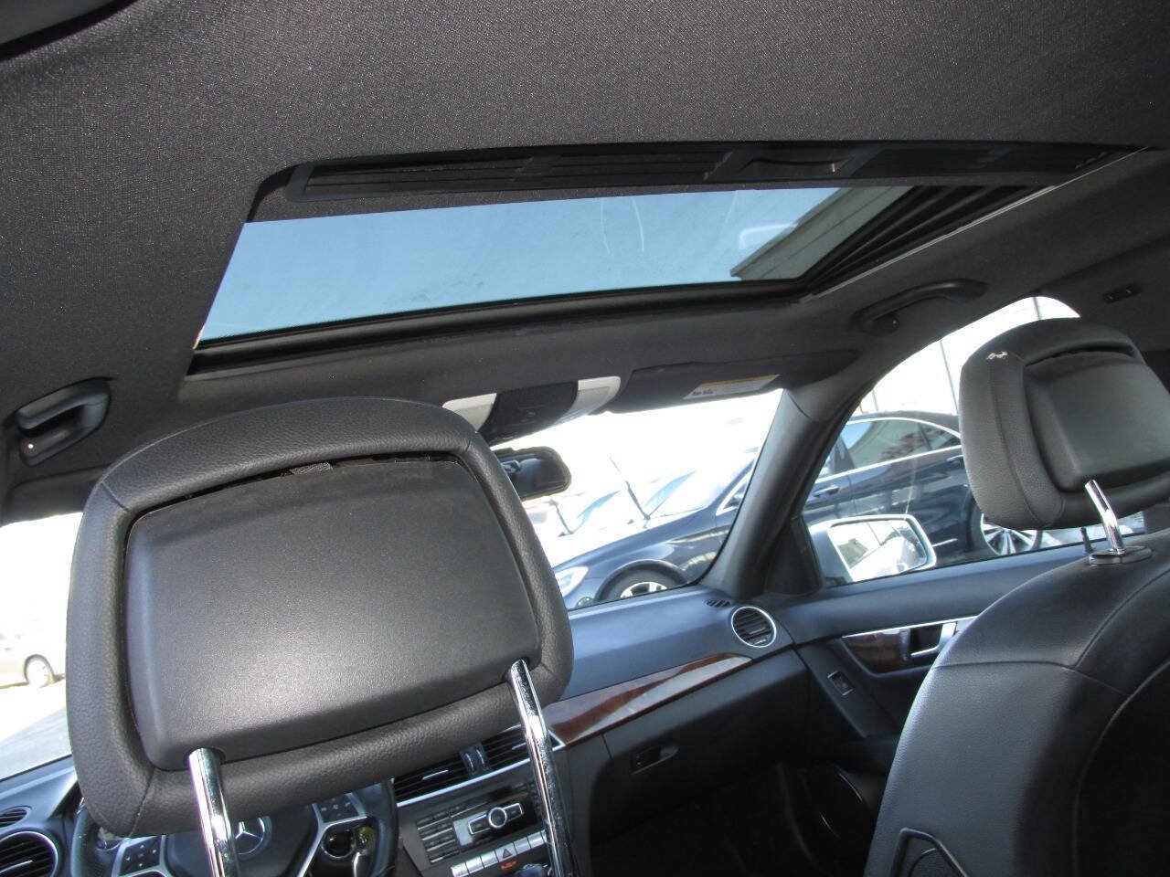 Used 2012 Mercedes-Benz C 300 4MATIC Sedan w/ Premium 1 Pkg image 10