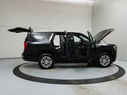 Used 2024 GMC Yukon Denali RWD image 16
