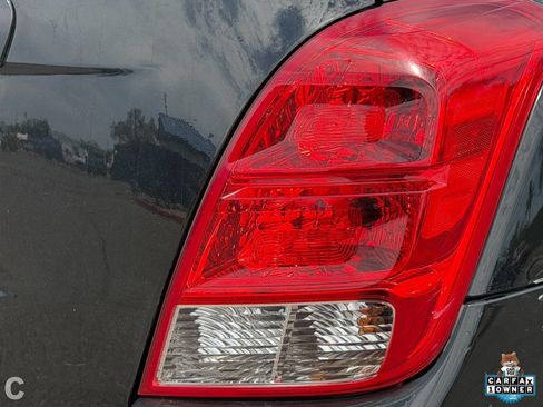 Used 2022 Chevrolet Trax LS w/ Tint and Cruise Package AWD/4WD image 16